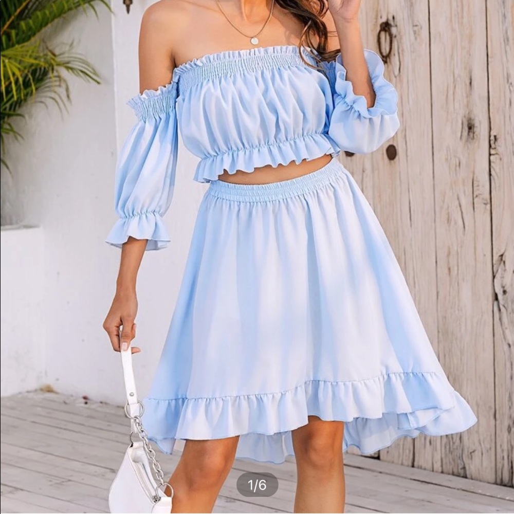 Off the shoulder light blue 2 piece set NEVER WORN